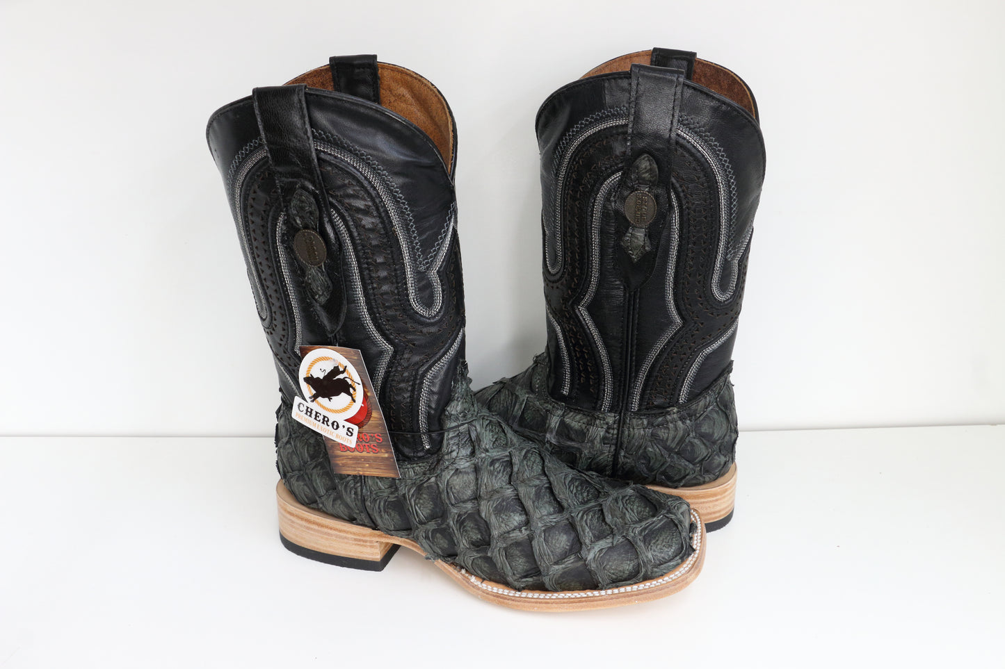 Chero's Premium Exotic Pirarucu Rustic Grey