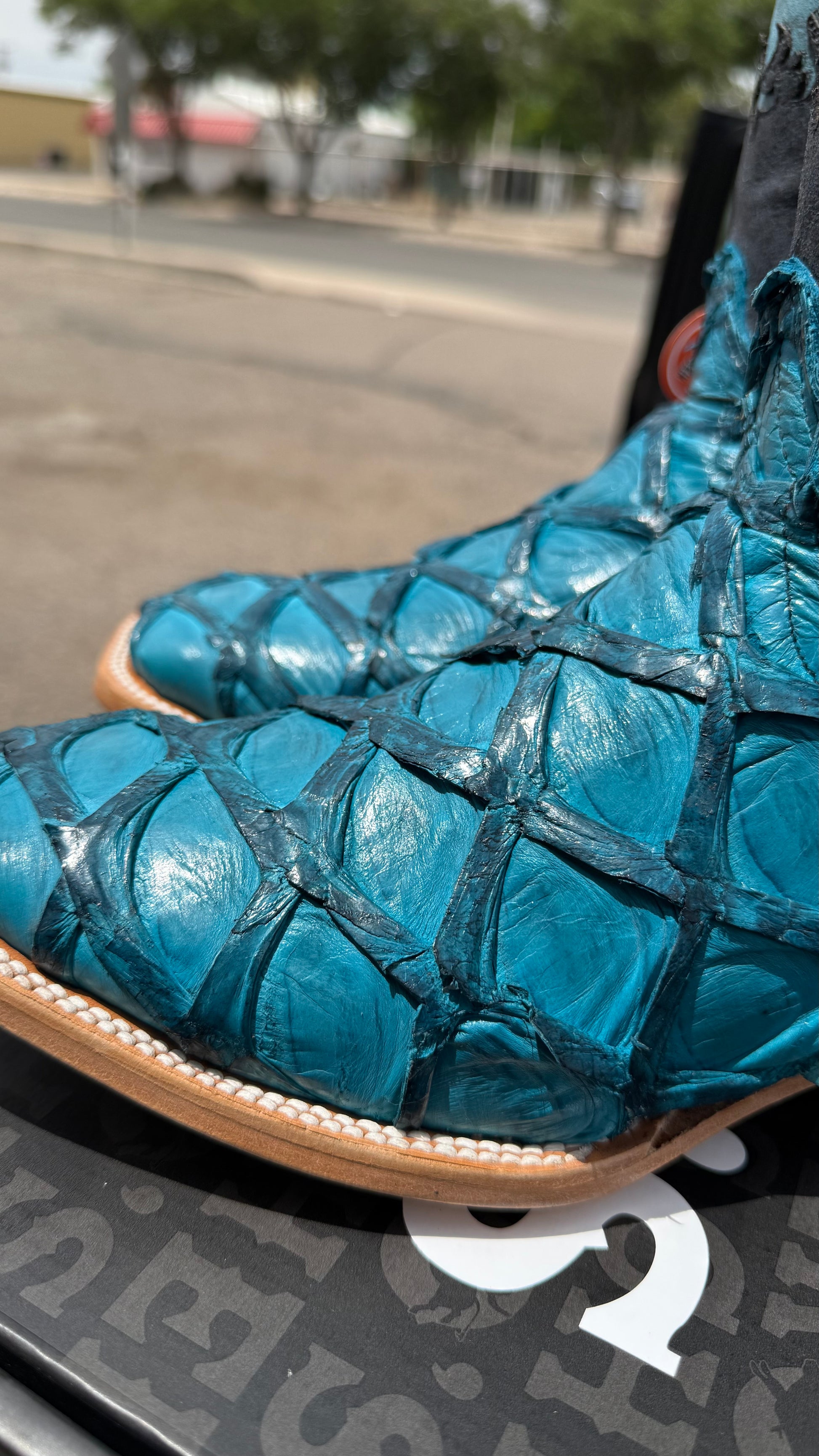 Chero's Premium Exotic Pirarucu Bahama Blue