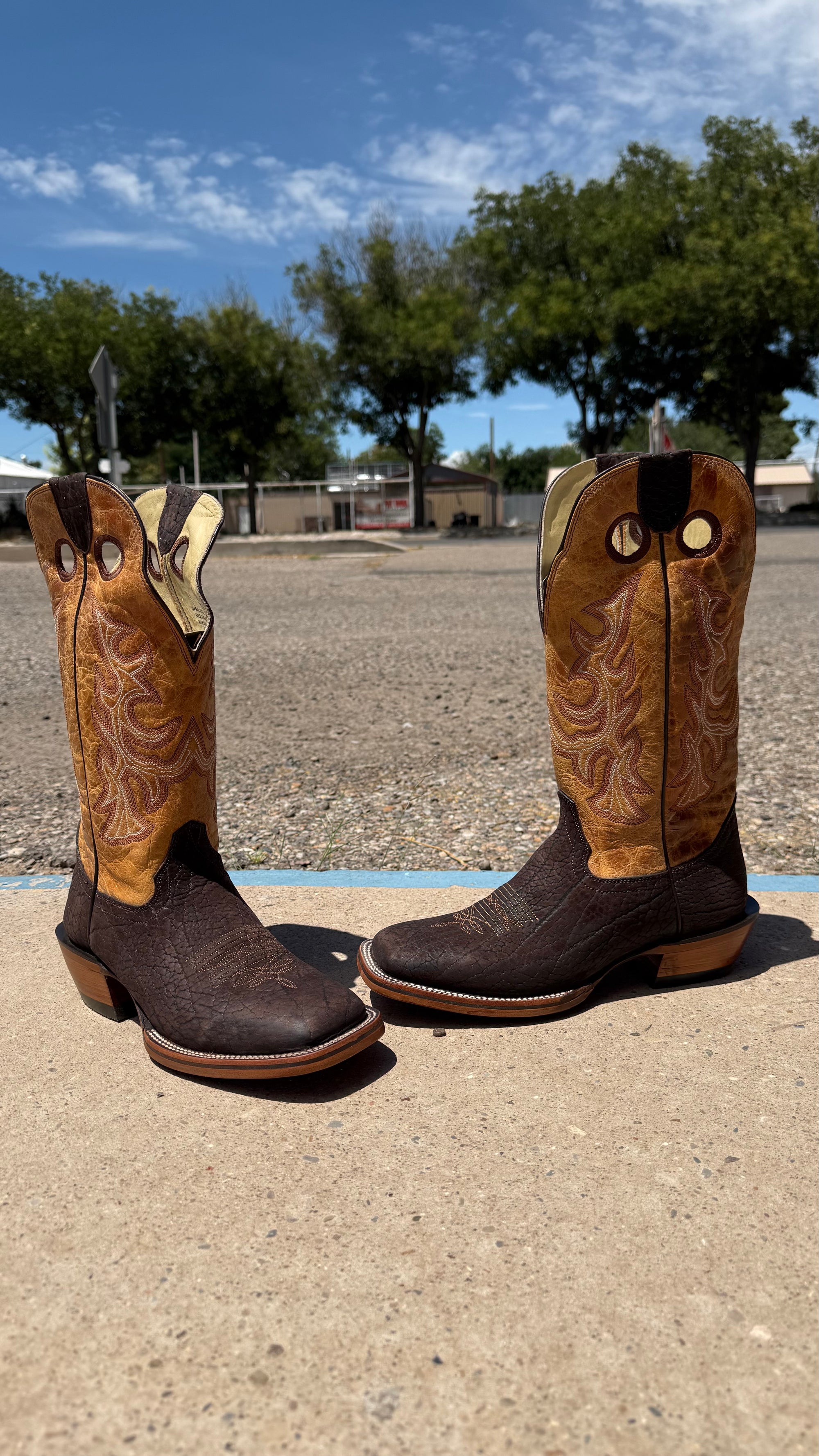 Bull Neck Nubuck Brown