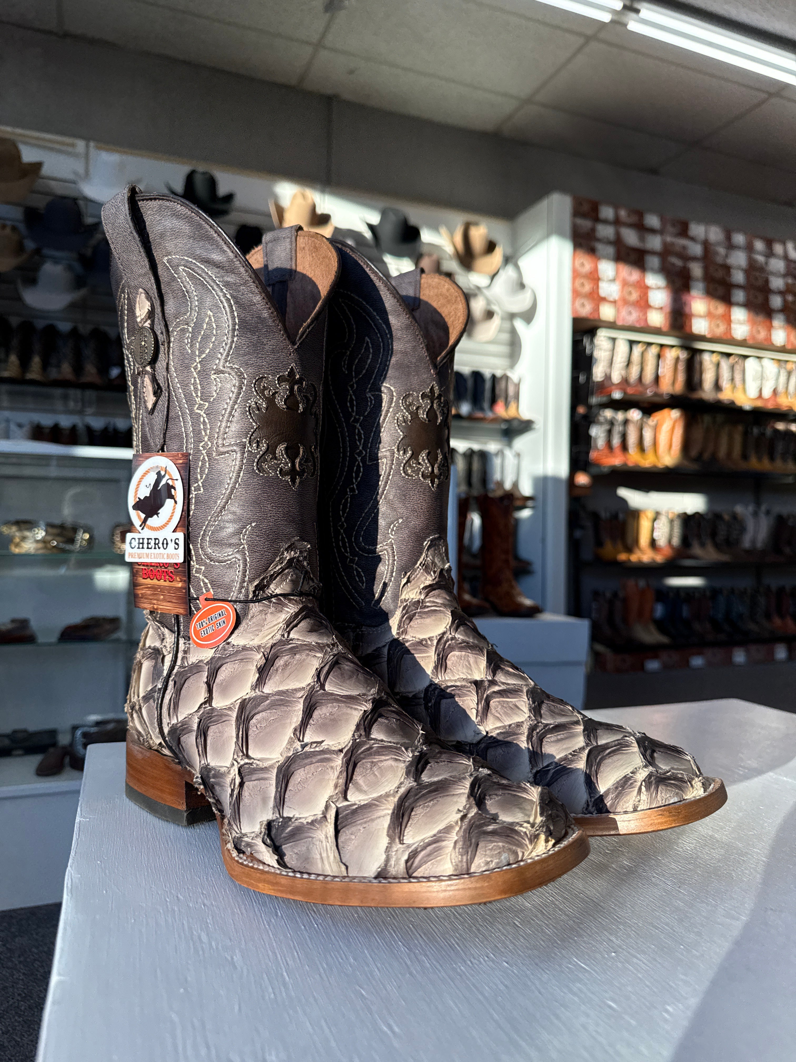 Chero's Premium Exotic Pirarucu Ivory Shadow