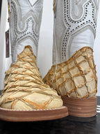 Chero's Premium Exotic Pirarucu White Castor