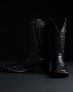 Chero's Premium Exotic Caiman Neck Noir