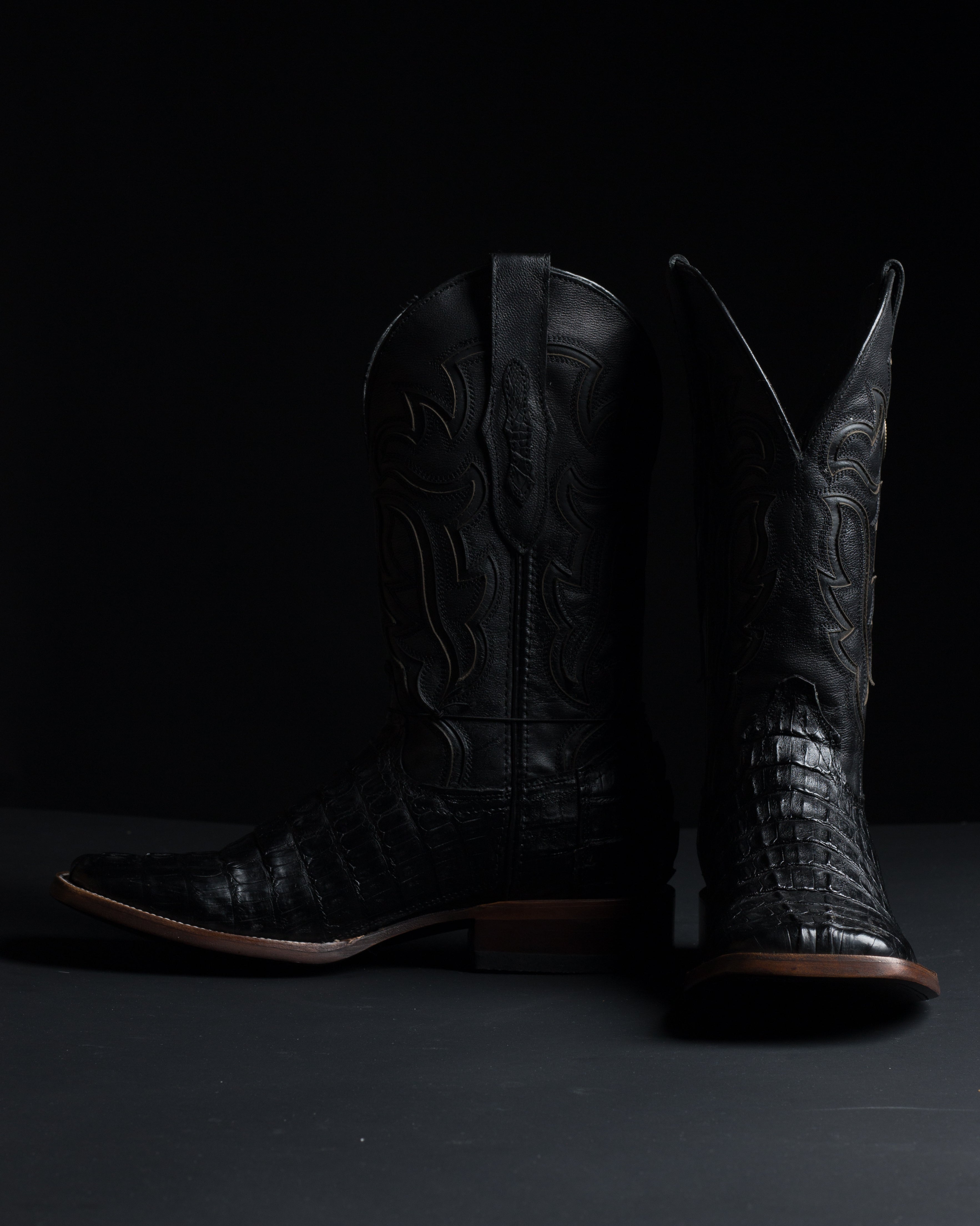Chero's Premium Exotic Caiman Tail Noir