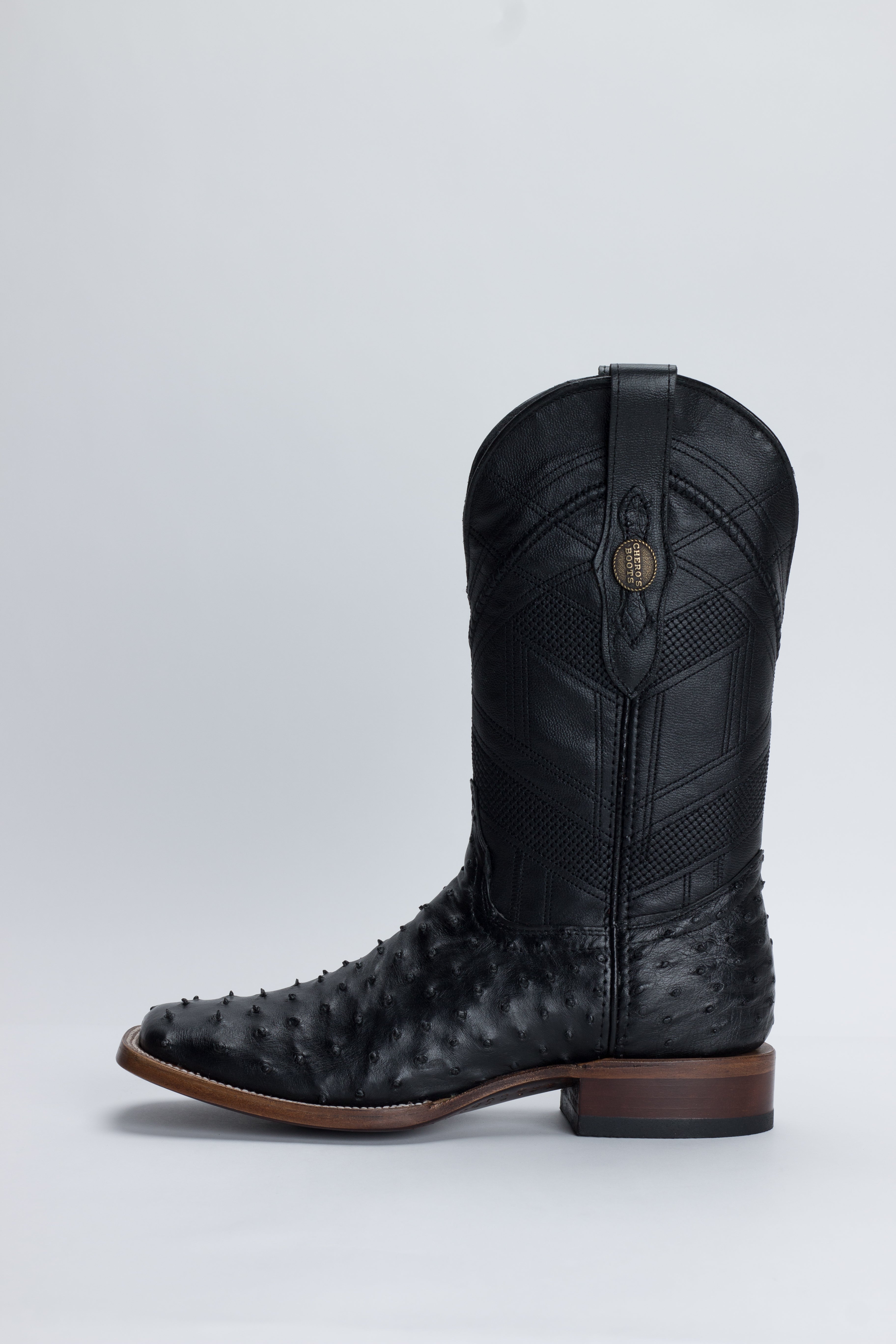 Chero's Premium Exotic Full-Quill Ostrich Noir