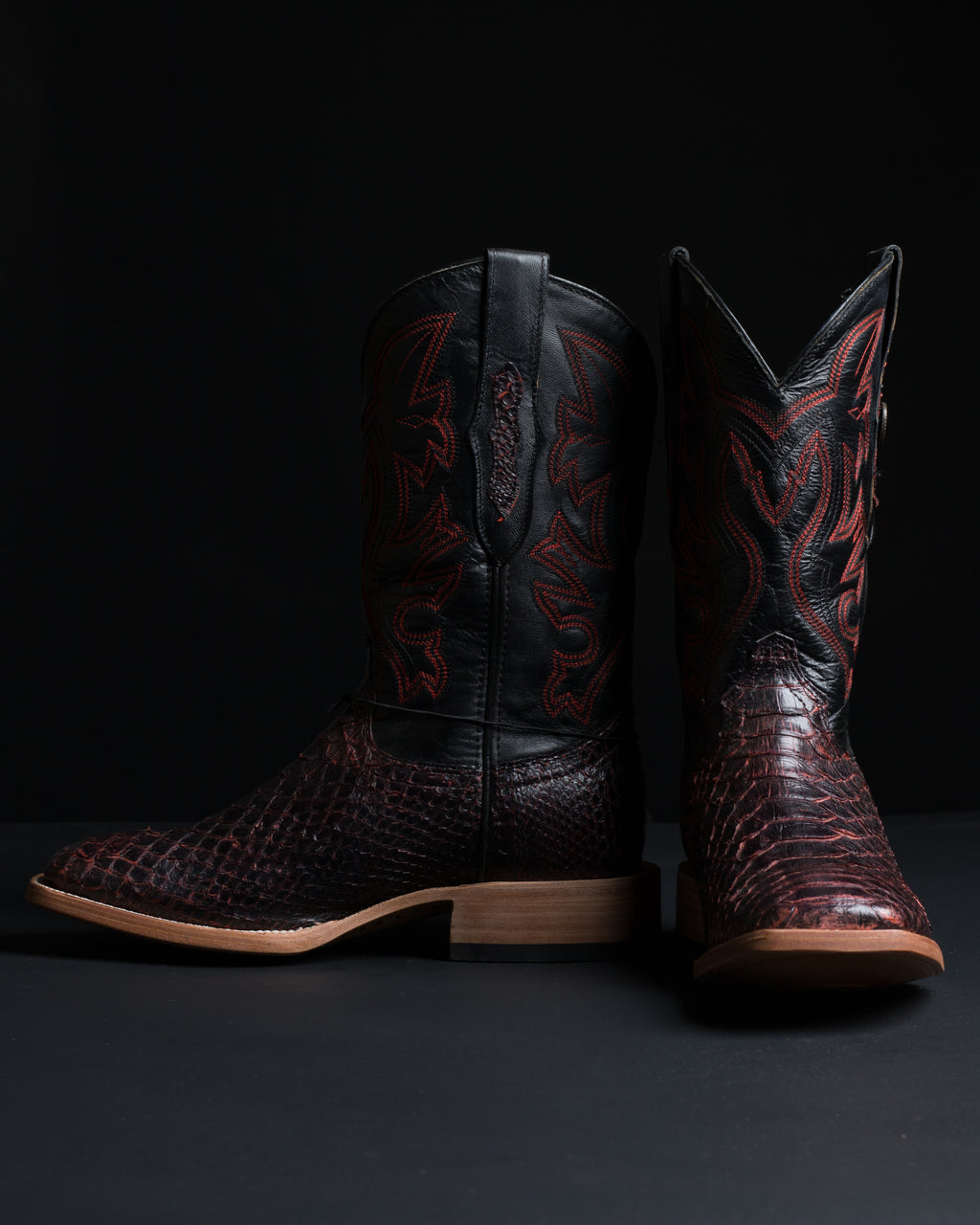 Chero's Premium Exotic Python Black/Red