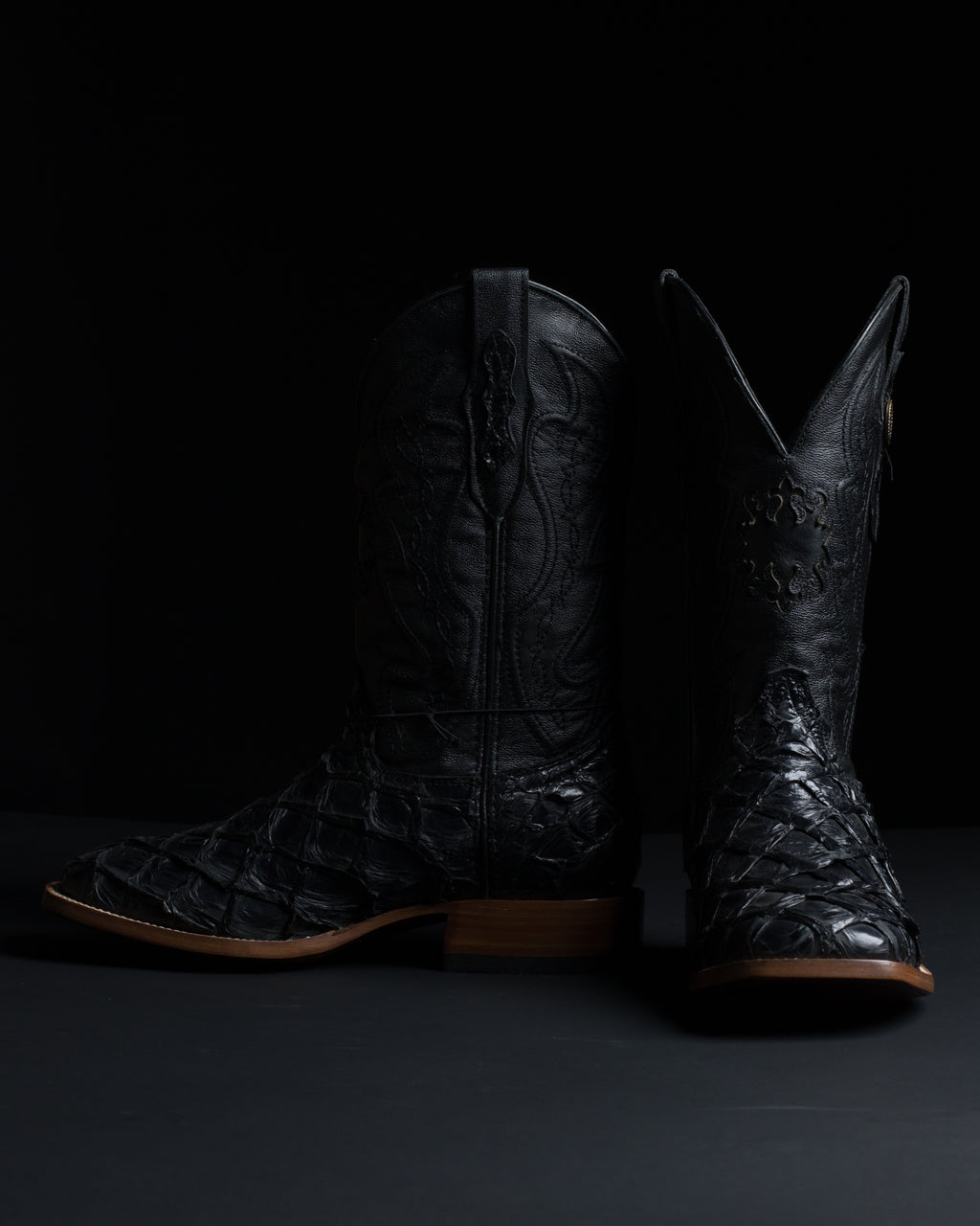 Chero's Premium Exotic Pirarucu Arapaima Gloss Black
