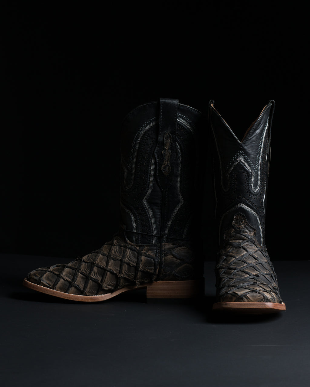 Chero's Premium Exotic Pirarucu Arapaima Camel Black Wild