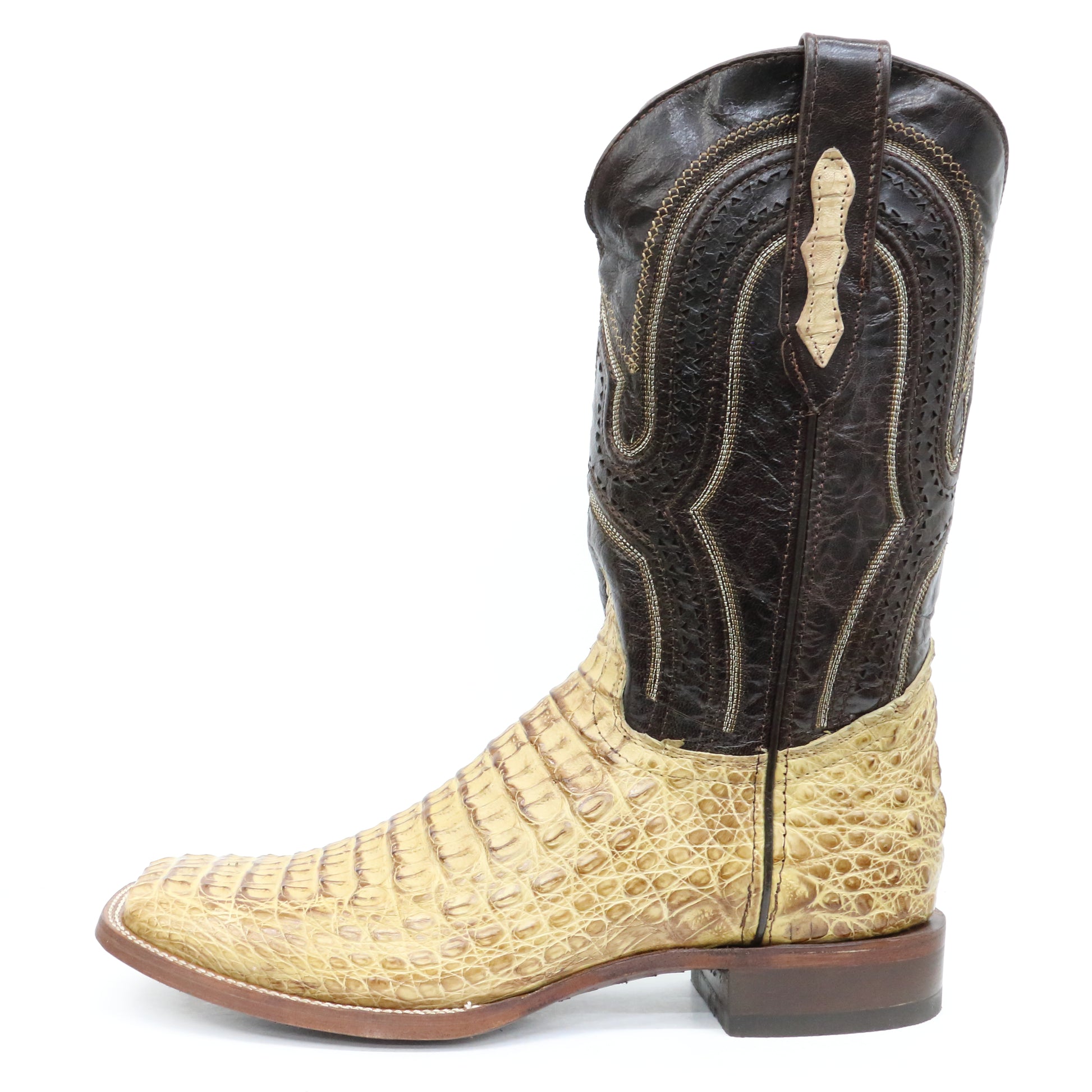 Chero’s Premium Exotic Caiman Back Sand