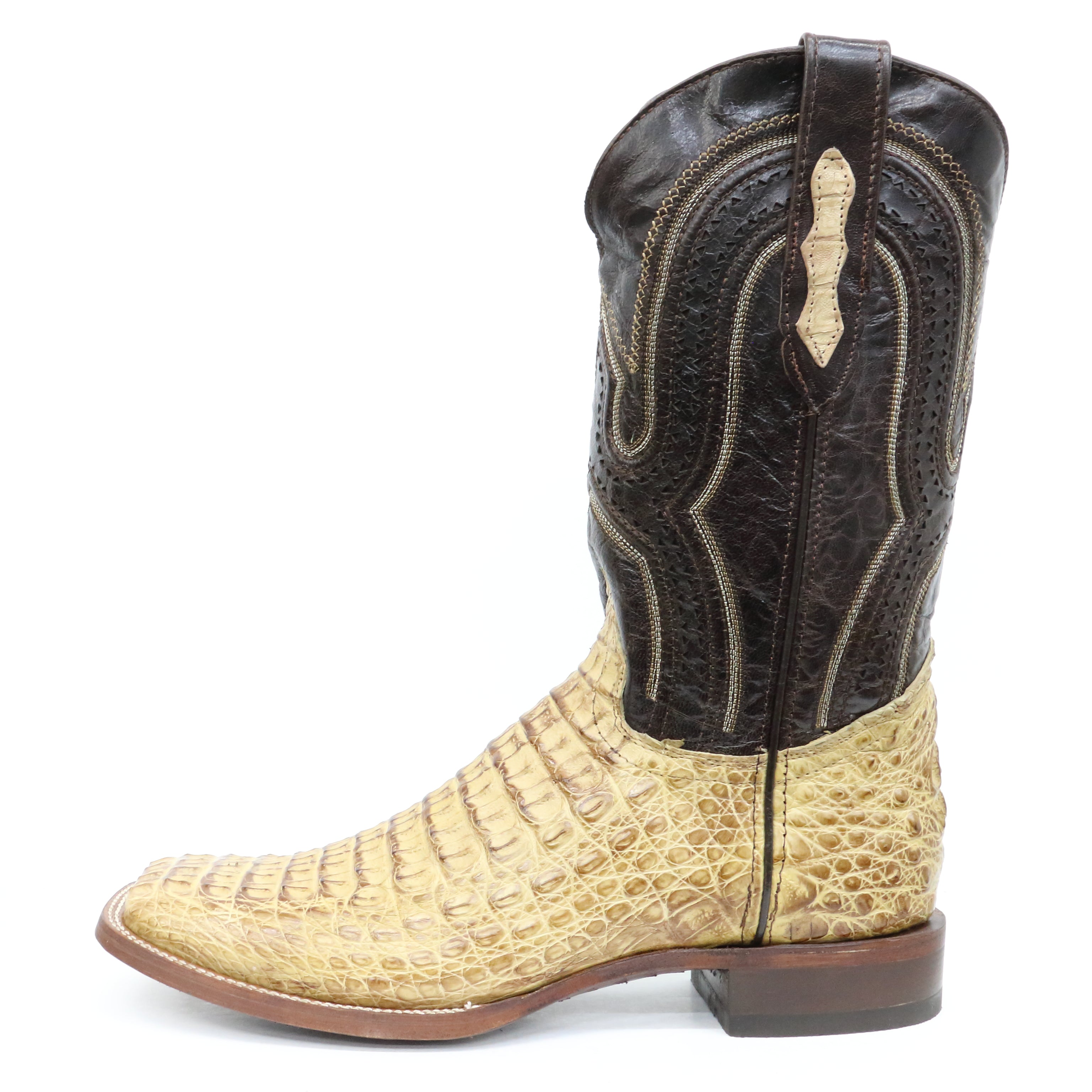 Chero’s Premium Exotic Caiman Back Sand