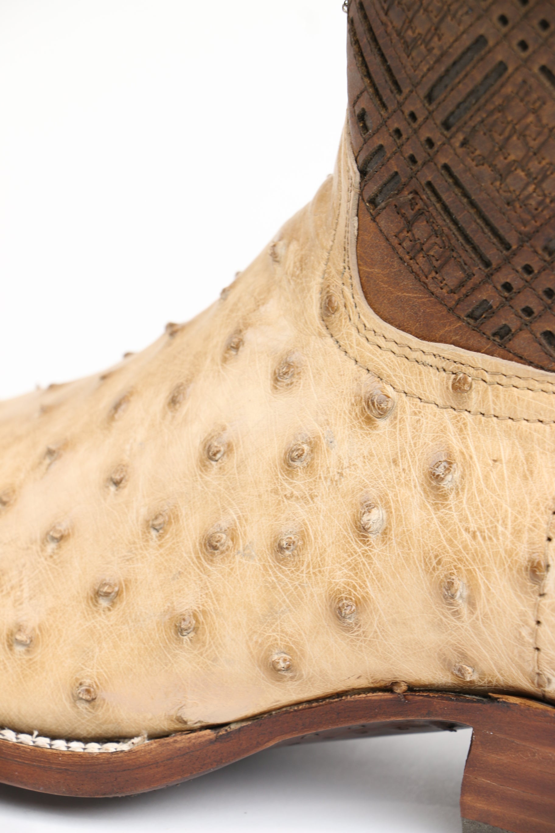 Chero's Premium Exotic Ostrich Vintage Sand