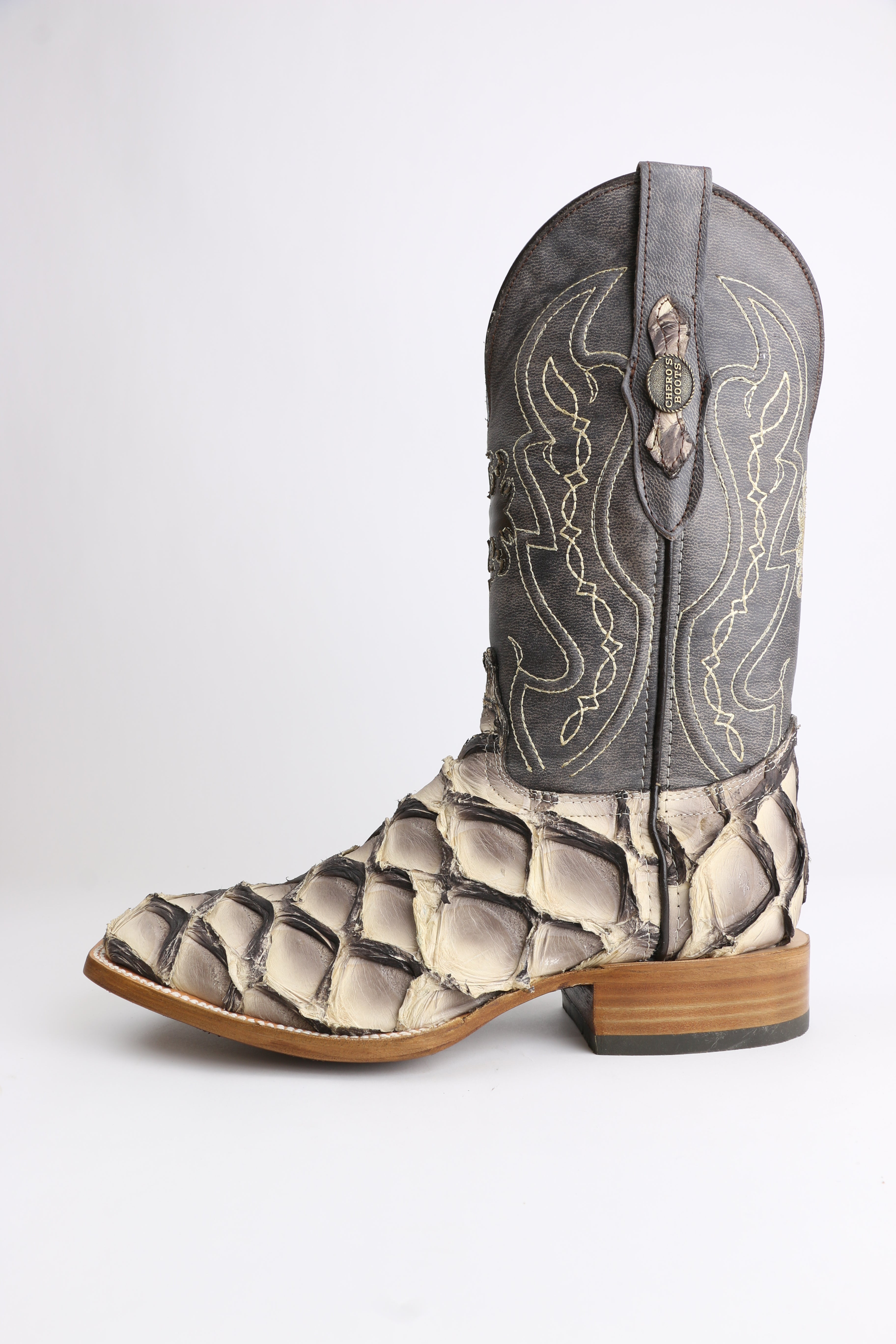 Chero's Premium Exotic Pirarucu Ivory Shadow