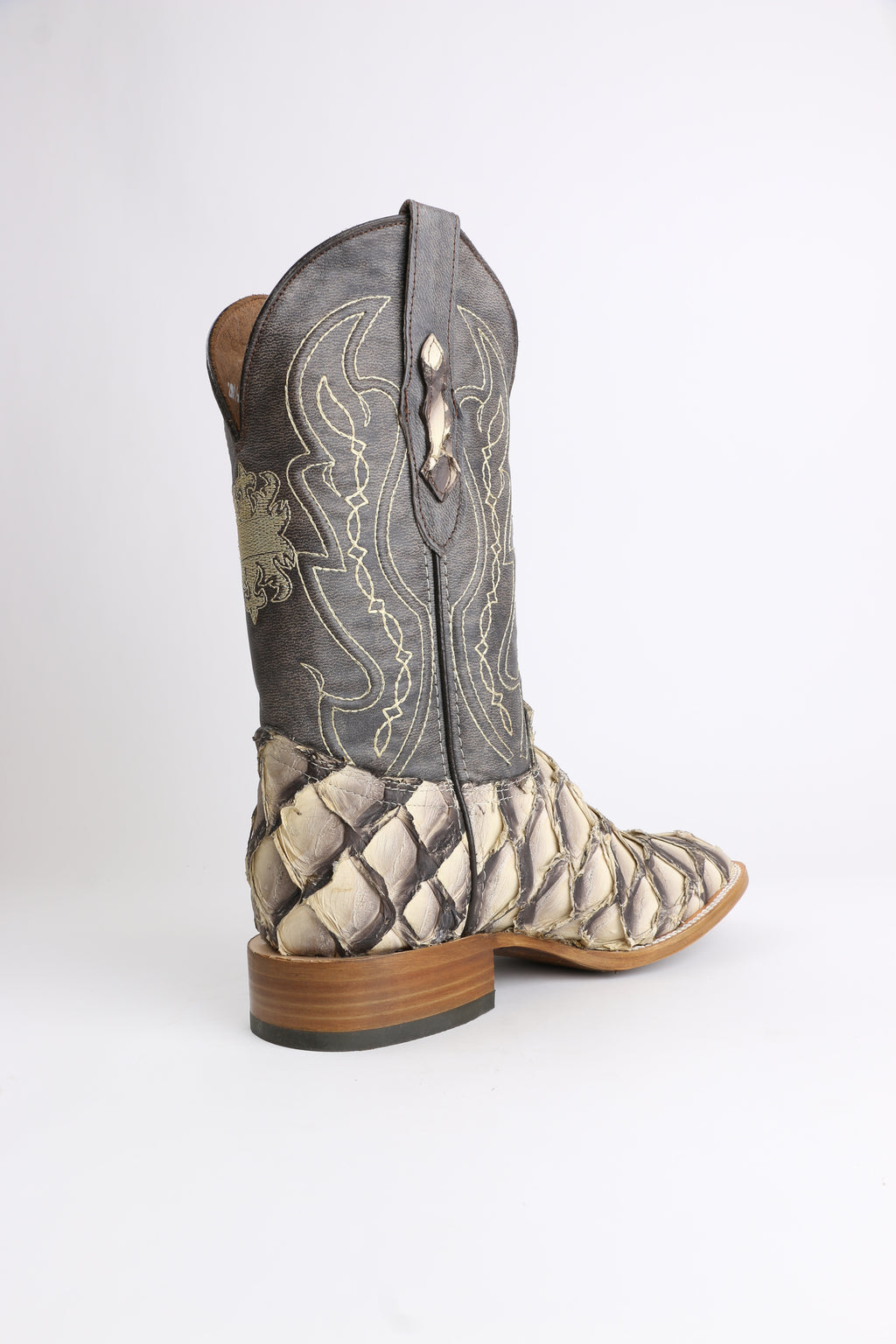 Chero's Premium Exotic Pirarucu Ivory Shadow