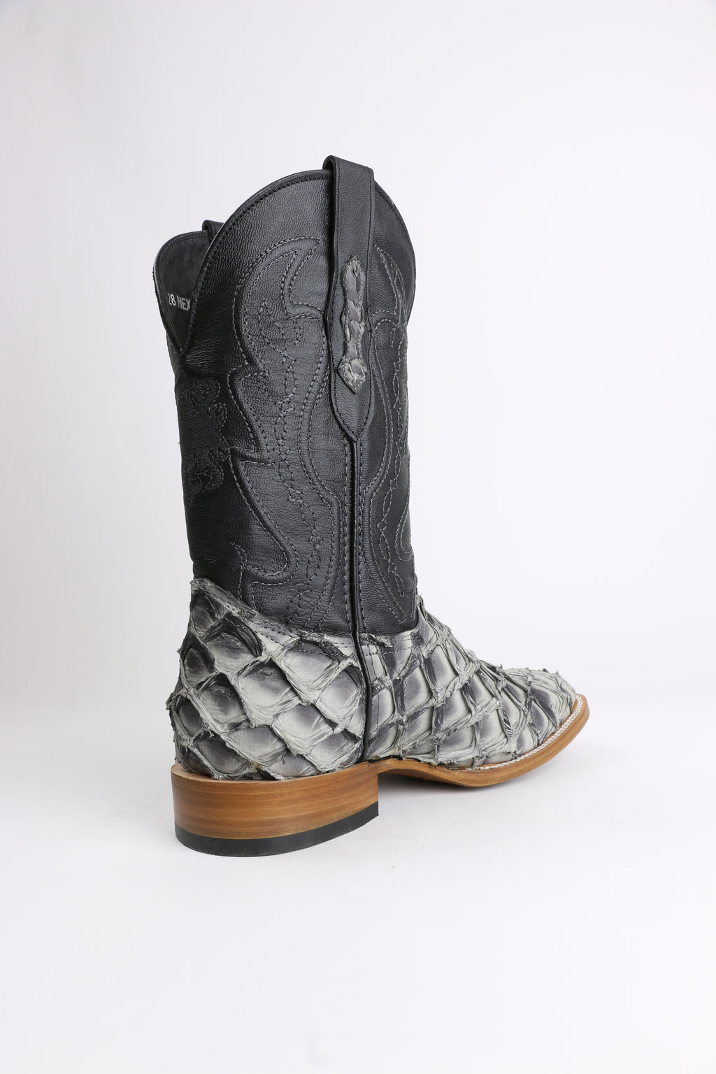 Chero's Premium Exotic Pirarucu Mockingbird