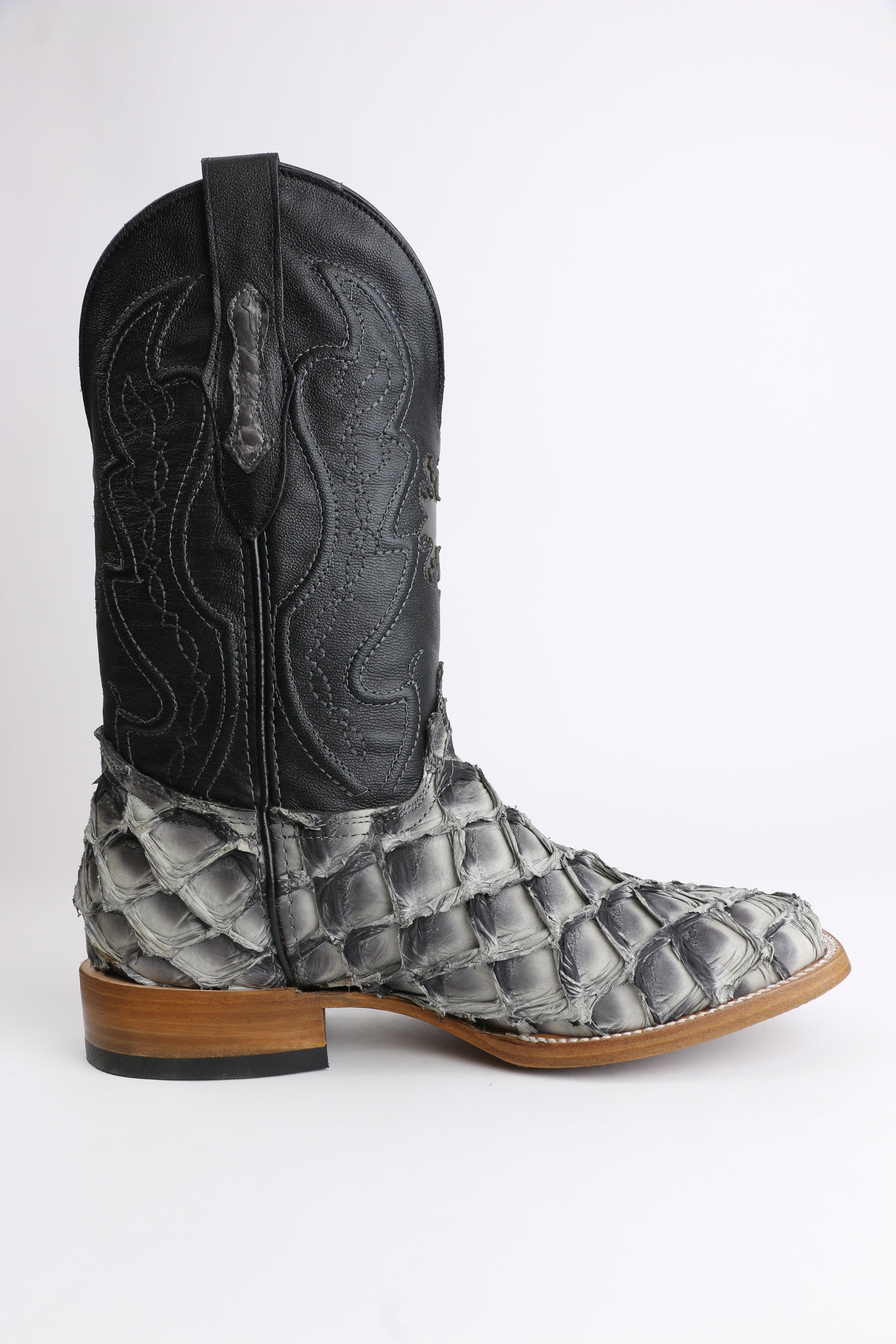 Chero's Premium Exotic Pirarucu Mockingbird