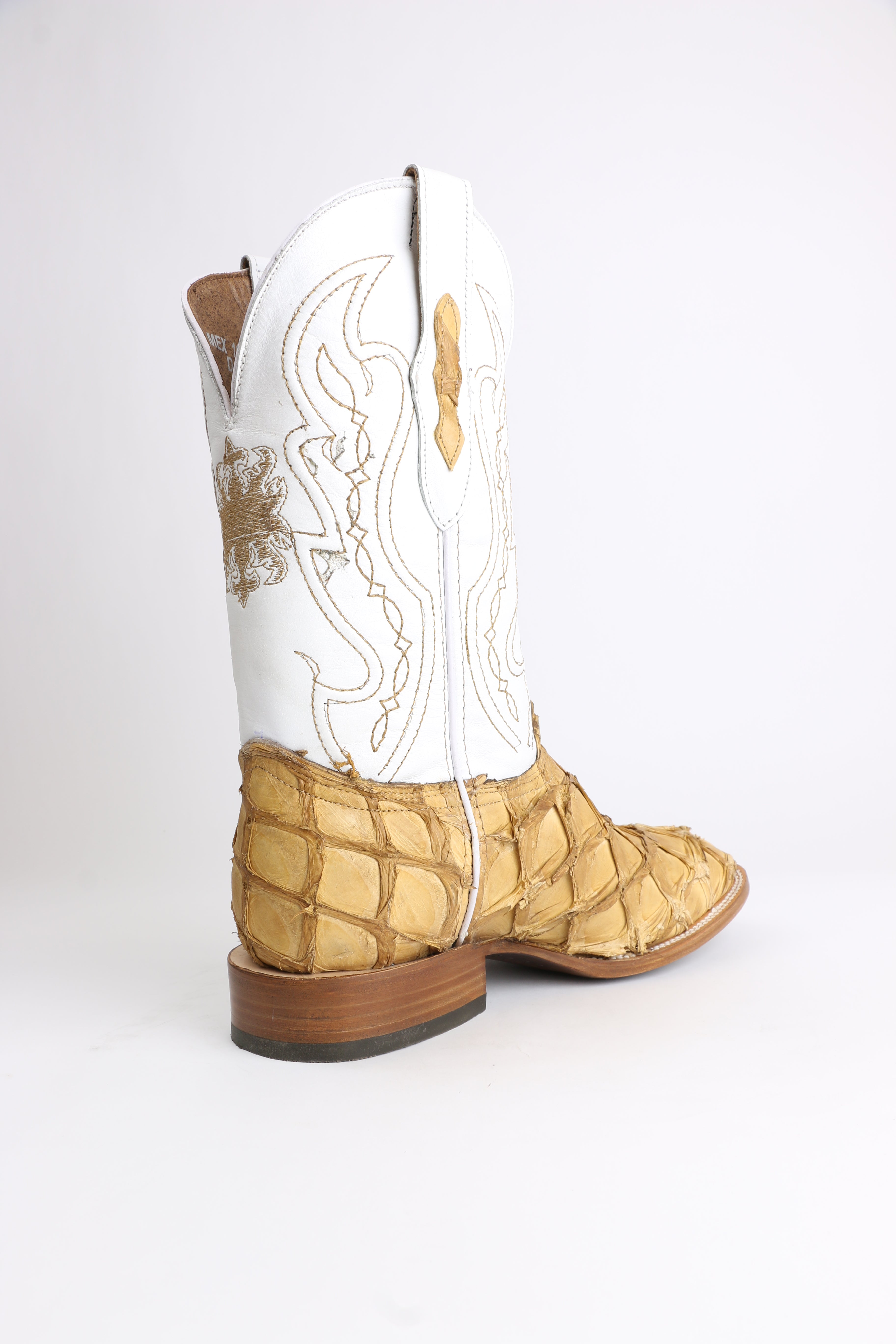 Chero's Premium Exotic Pirarucu Light Castor