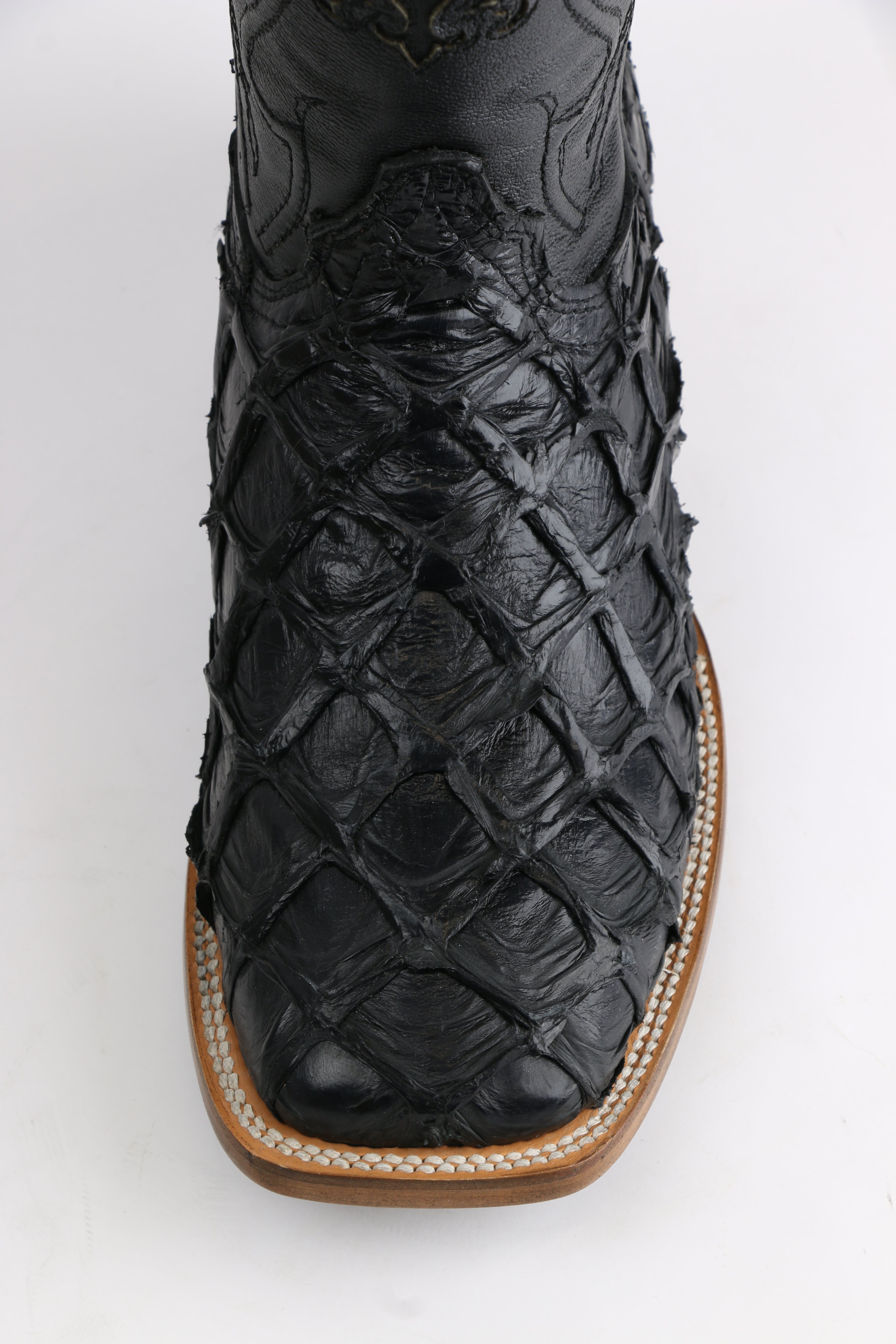 Chero's Premium Exotic Pirarucu Gloss Black