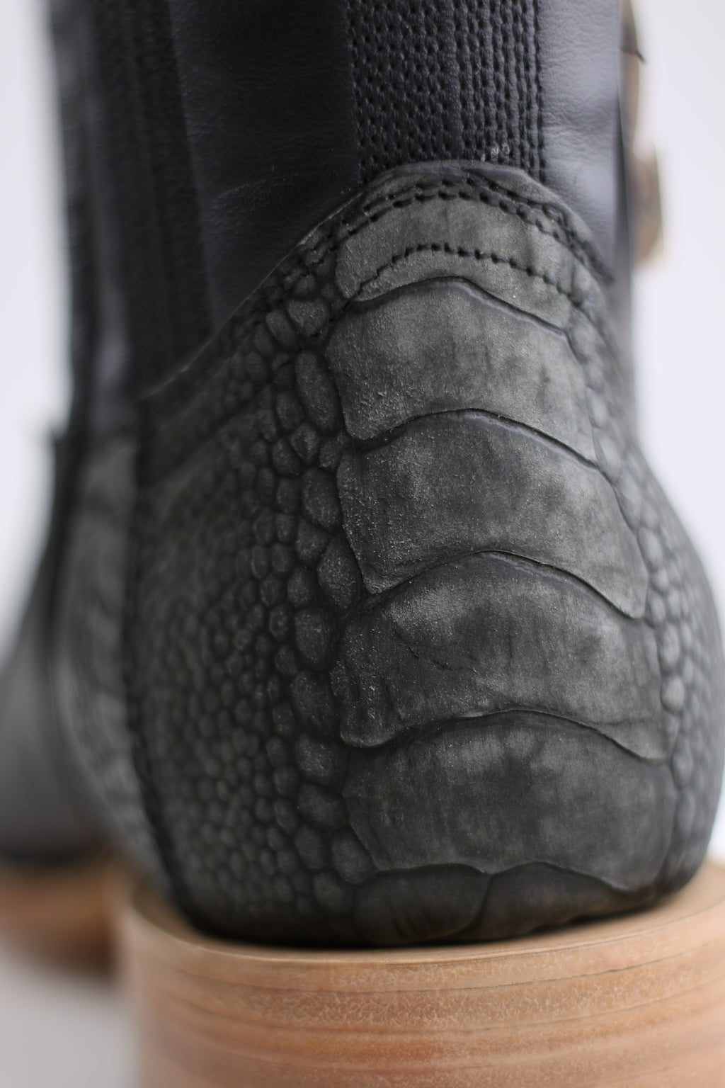 Chero's Premium Exotic Ostrich Leg Charcoal