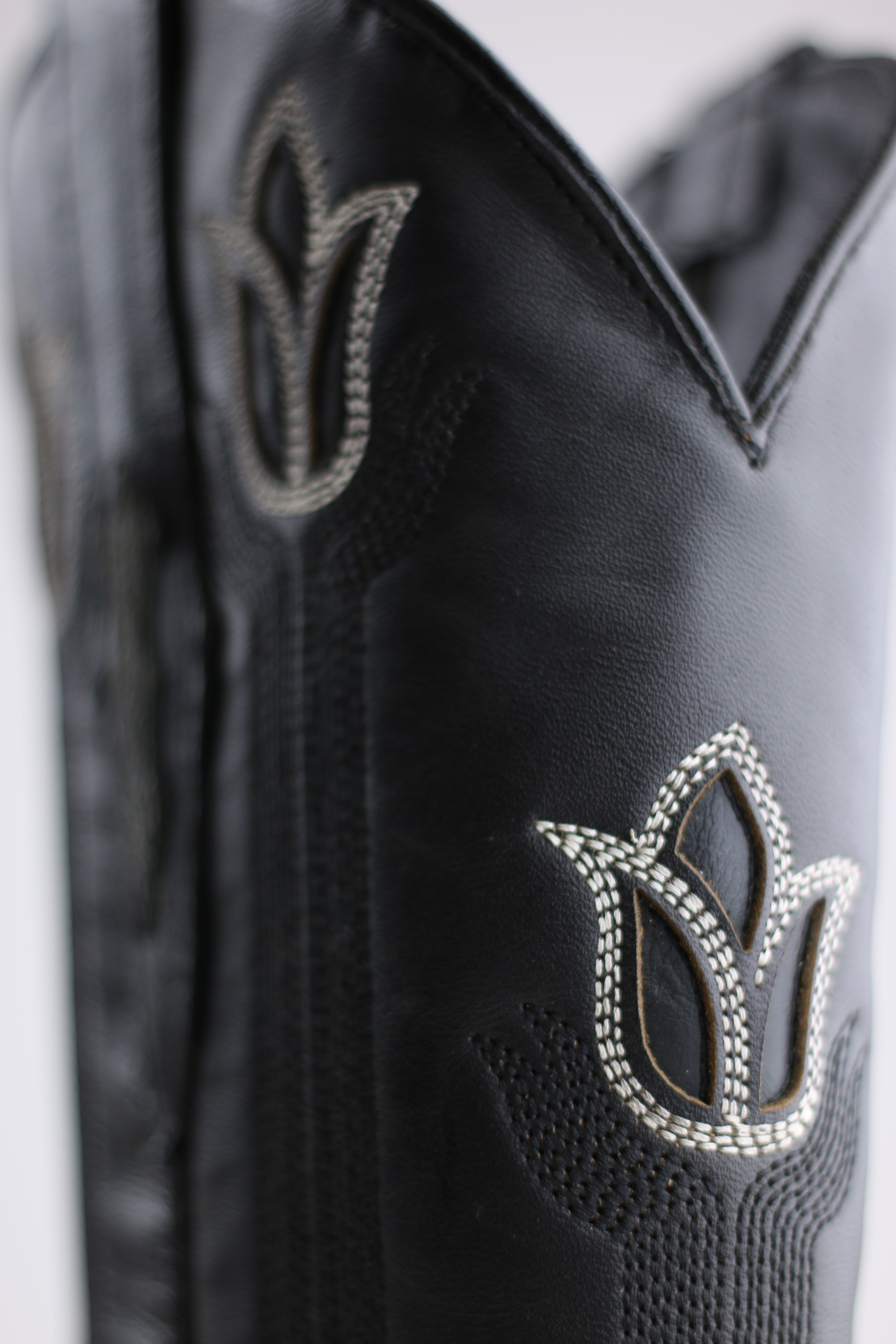 Chero's Premium Exotic Ostrich Leg Charcoal