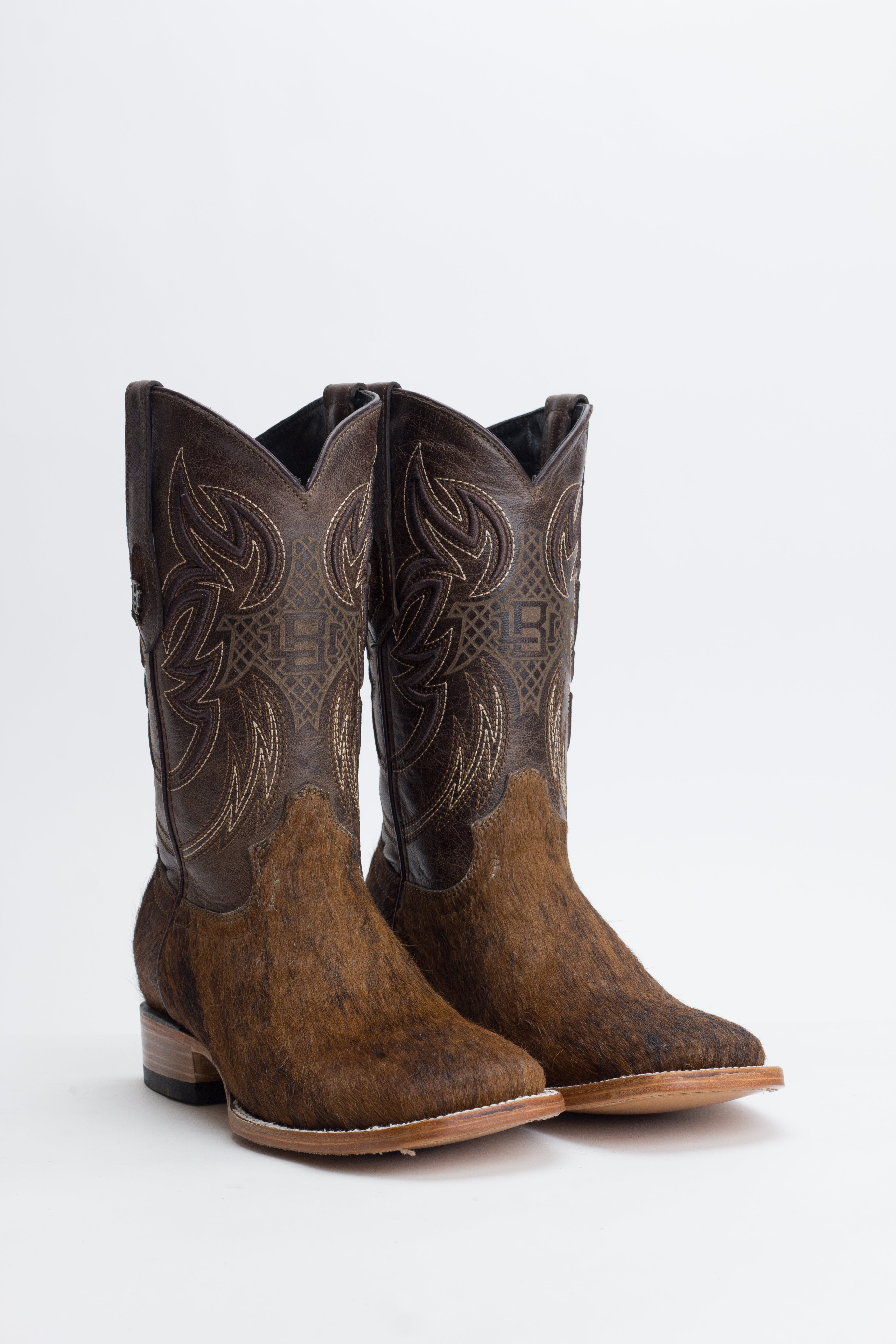 Bronzer Hair-On Cowhide Black/Brown