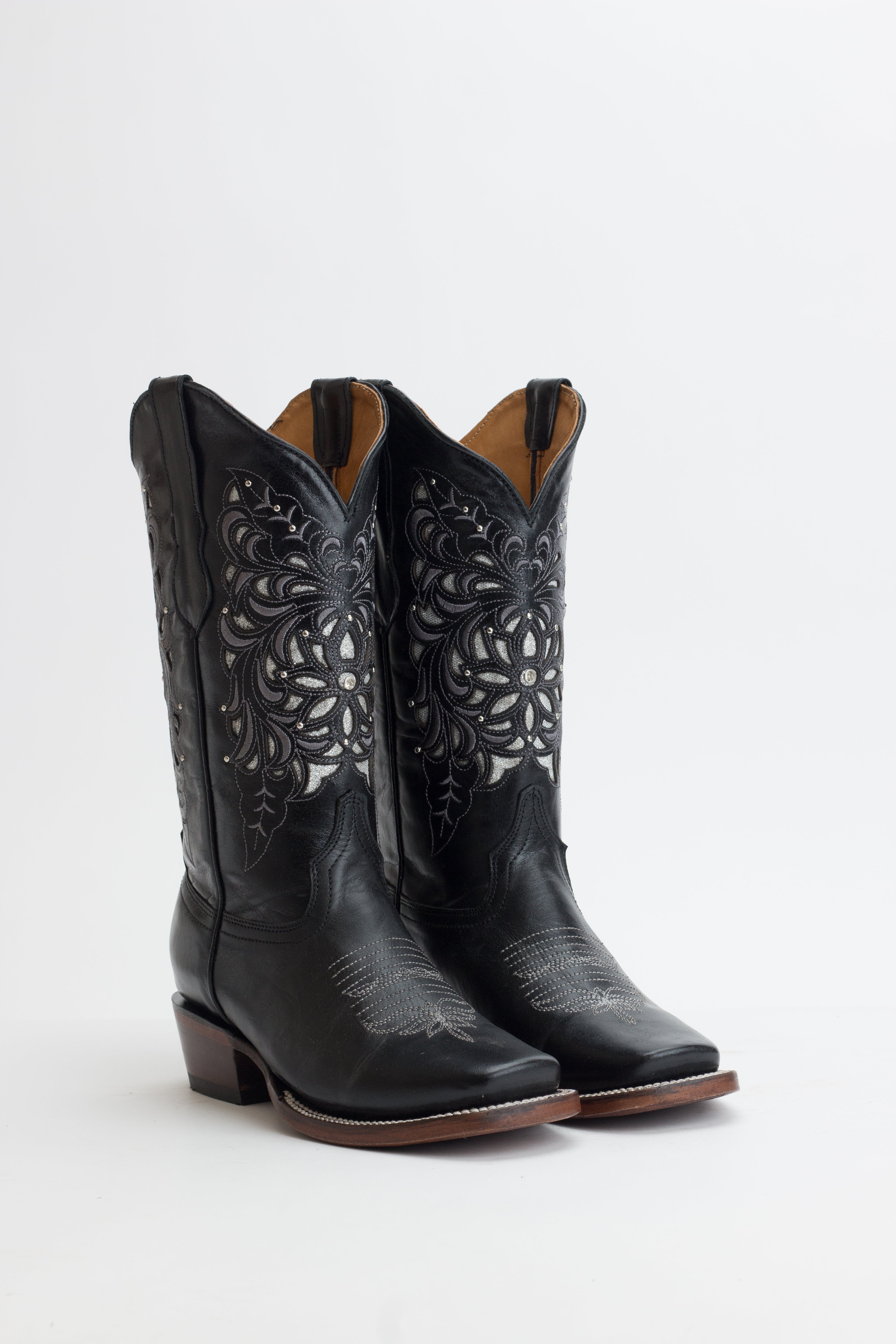 Spirit Estoperol Laser Black Rodeo Toe