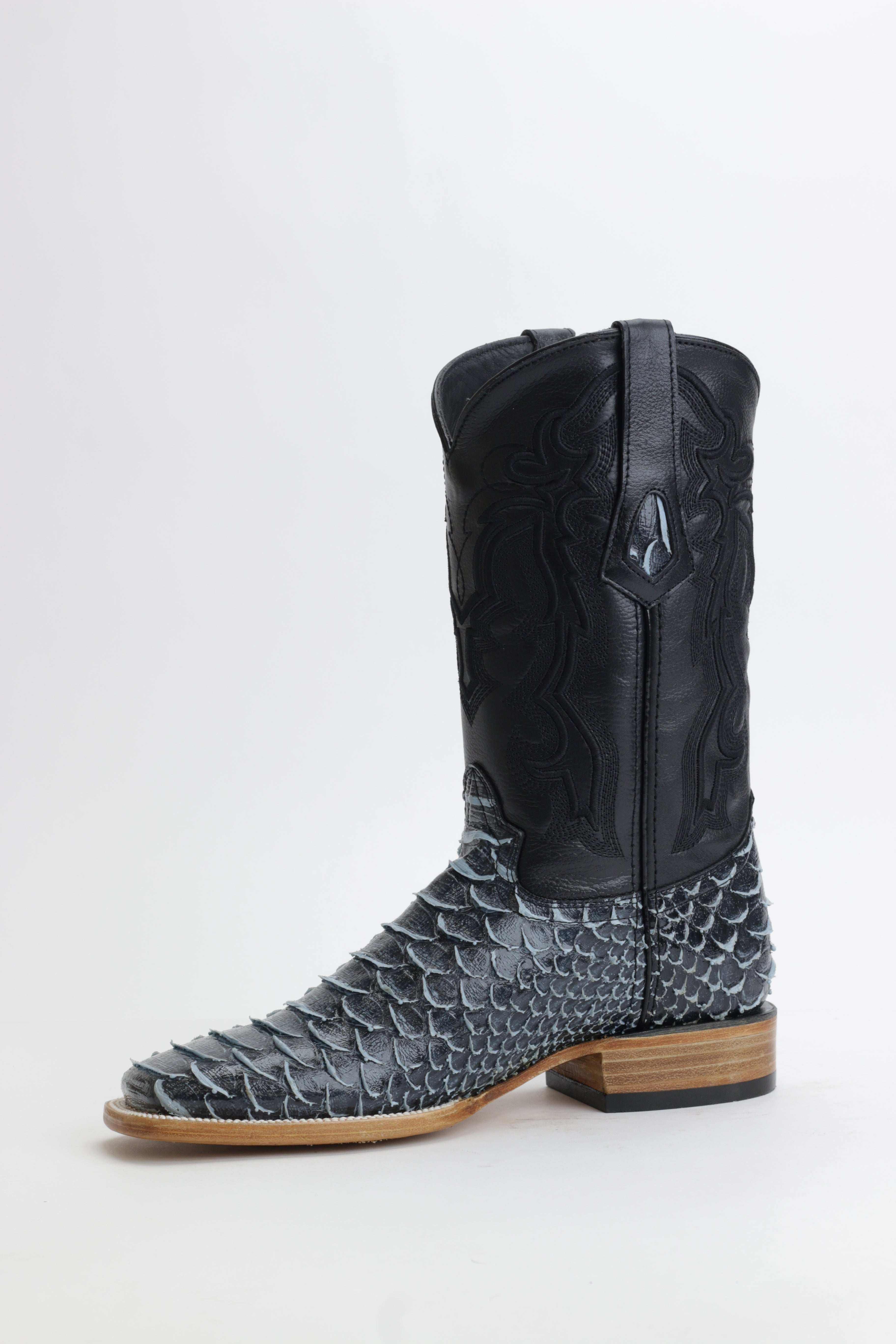 Ranchers Faux Jumbo Python - Black/White