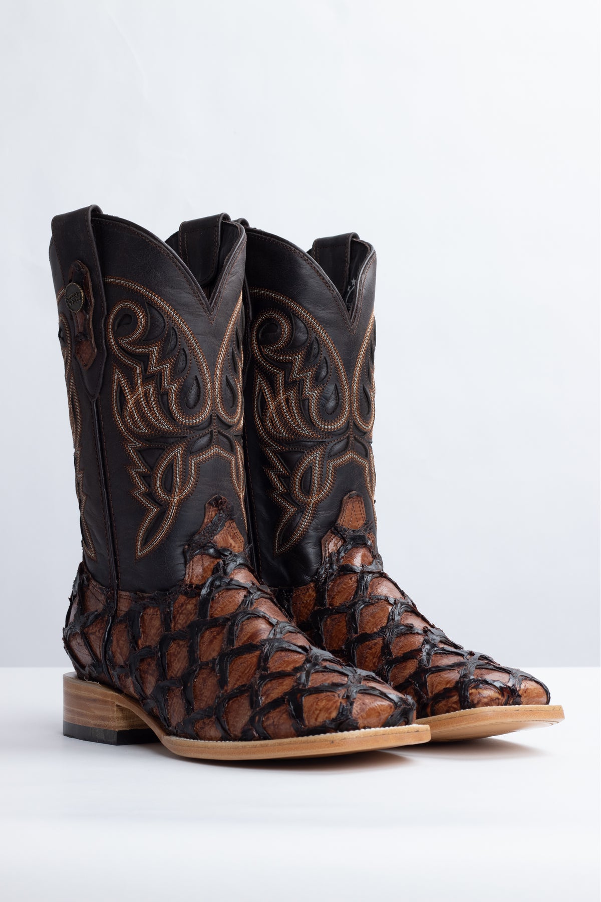Chero's Faux Big Bass (Leather Print) - Gloss Cognac