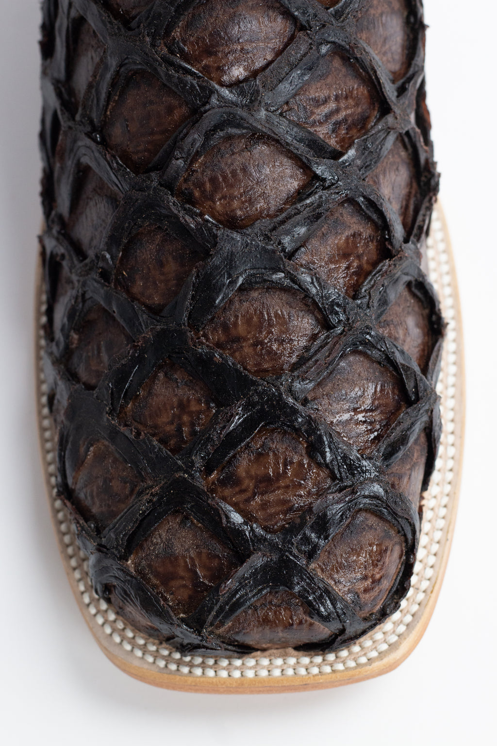 Chero's Faux Big Bass (Leather Print) - Gloss Brown
