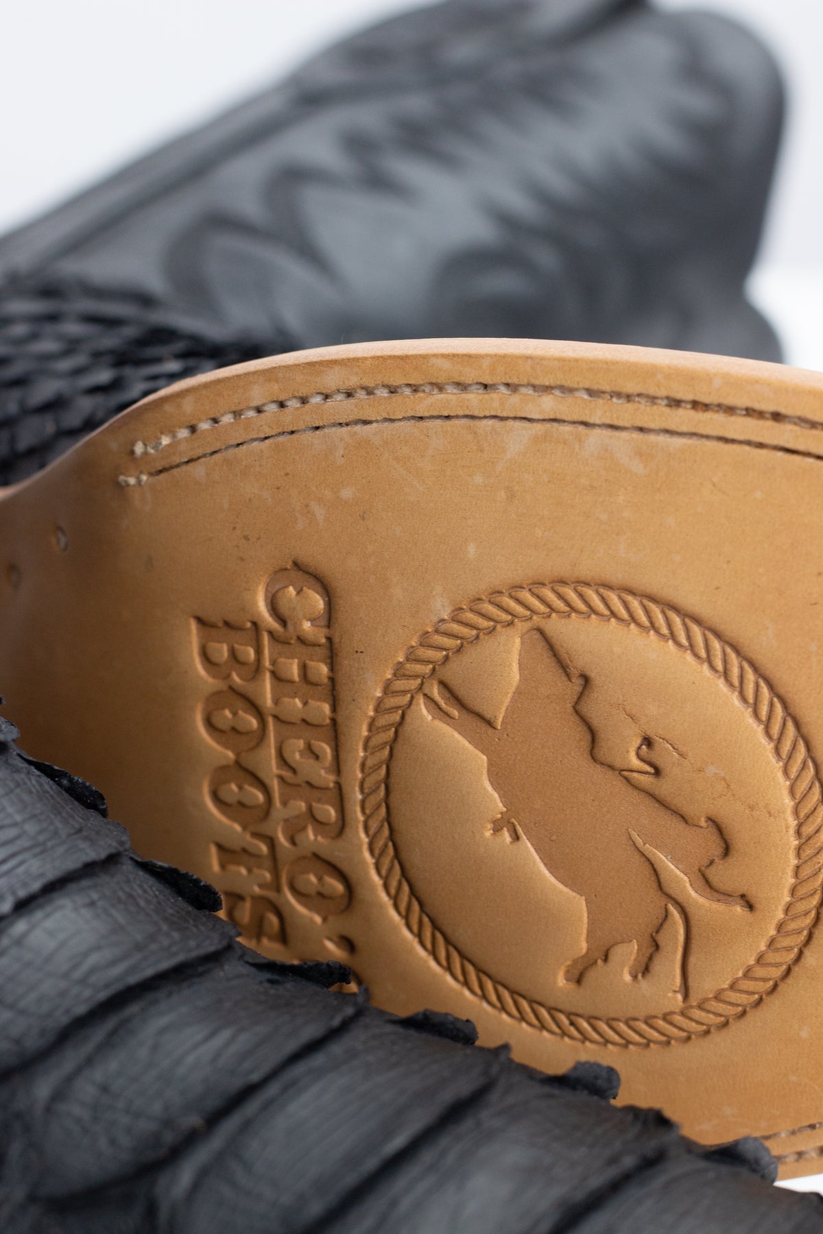 Chero's Faux Jumbo Snake (Leather Print) - Matte Black