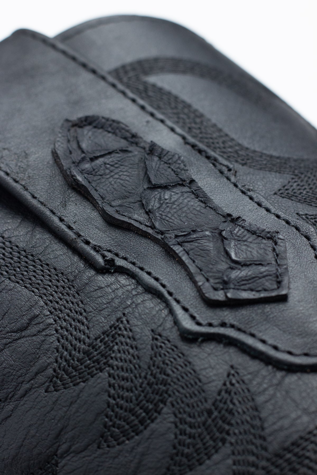 Chero's Faux Jumbo Snake (Leather Print) - Matte Black