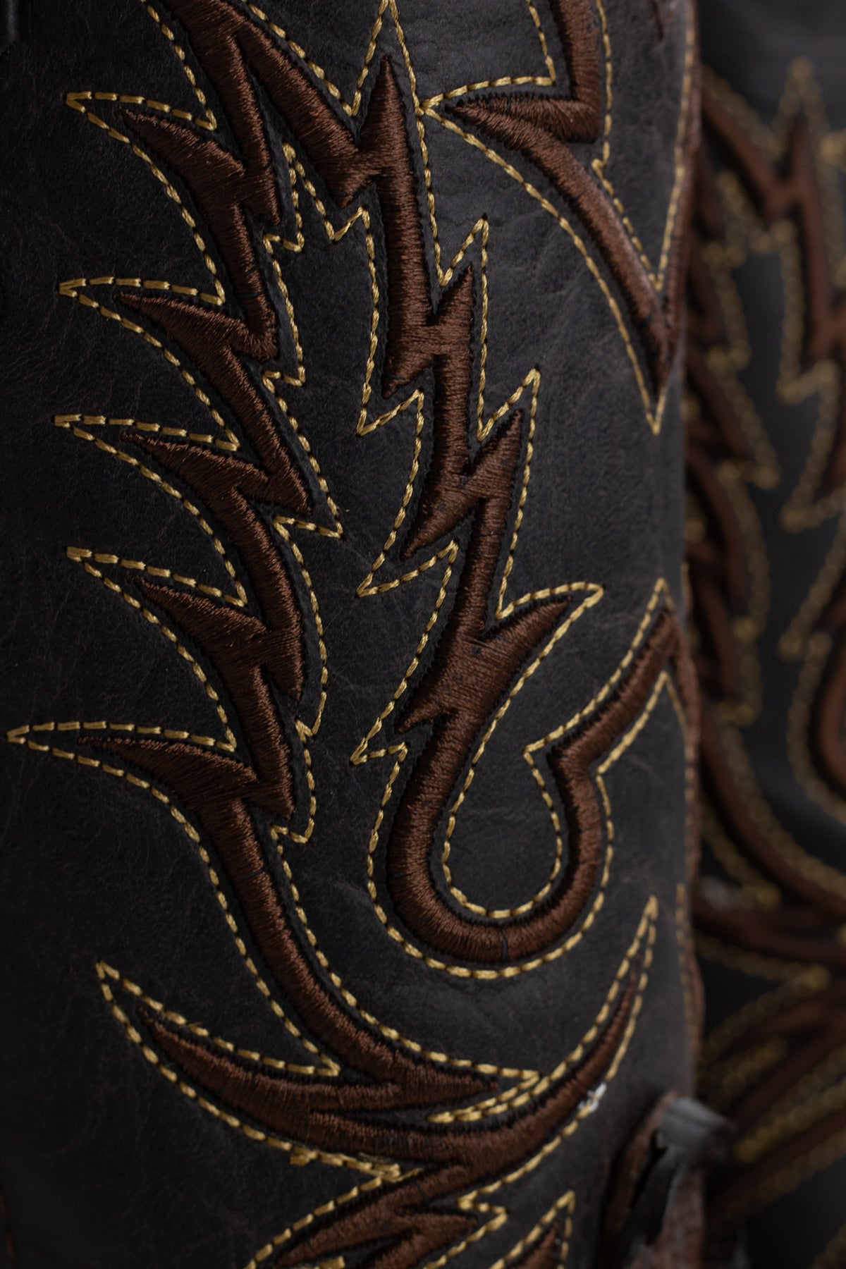 Chero's Faux Big Bass (Leather Print) - Gloss Brown