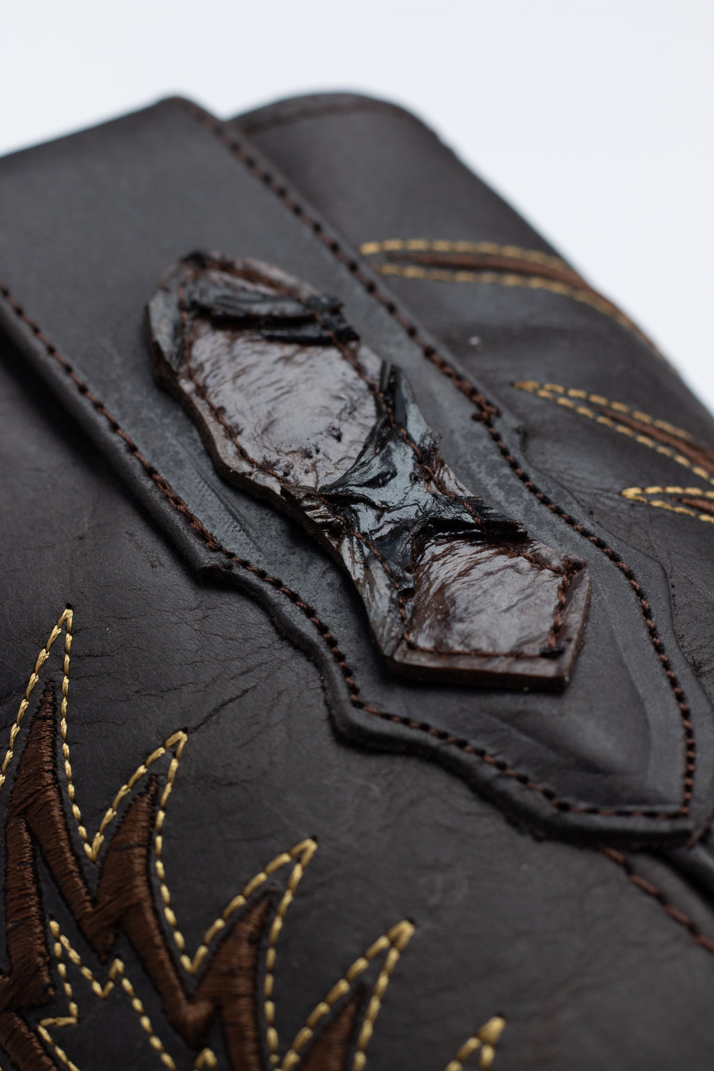 Chero's Faux Big Bass (Leather Print) - Gloss Brown