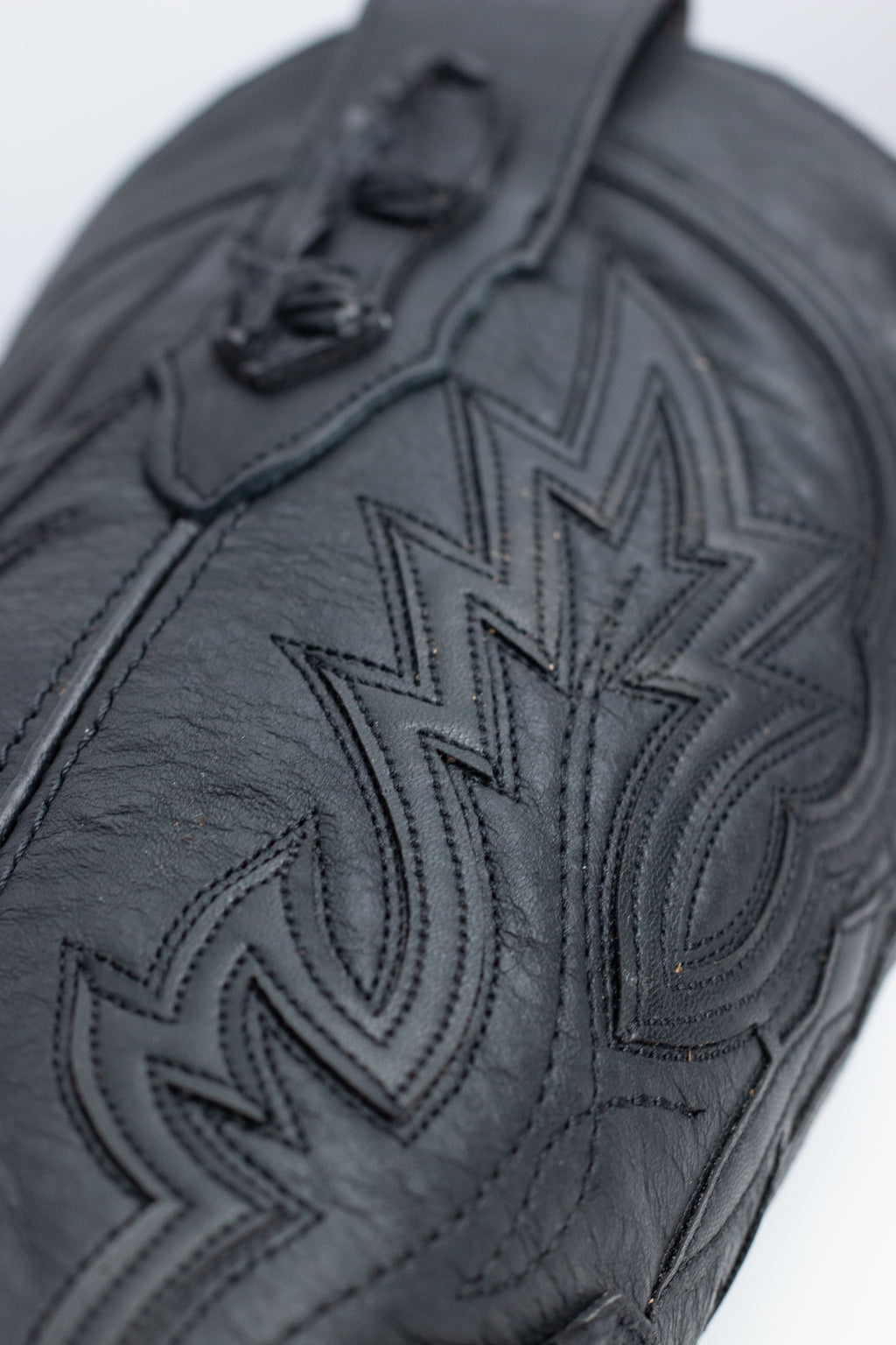Chero's Faux Big Bass (Leather Print) - Matte Black