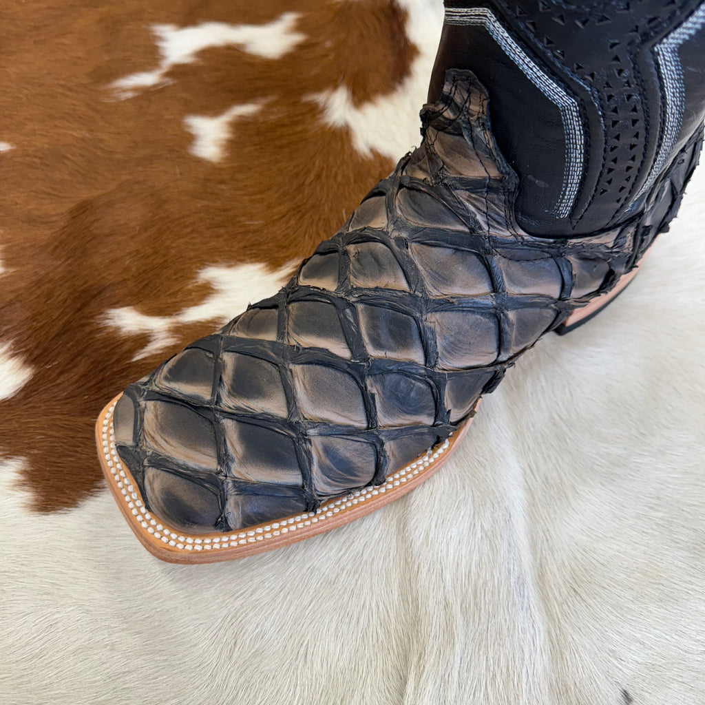 Chero's Premium Exotic Pirarucu Camel Black Wild